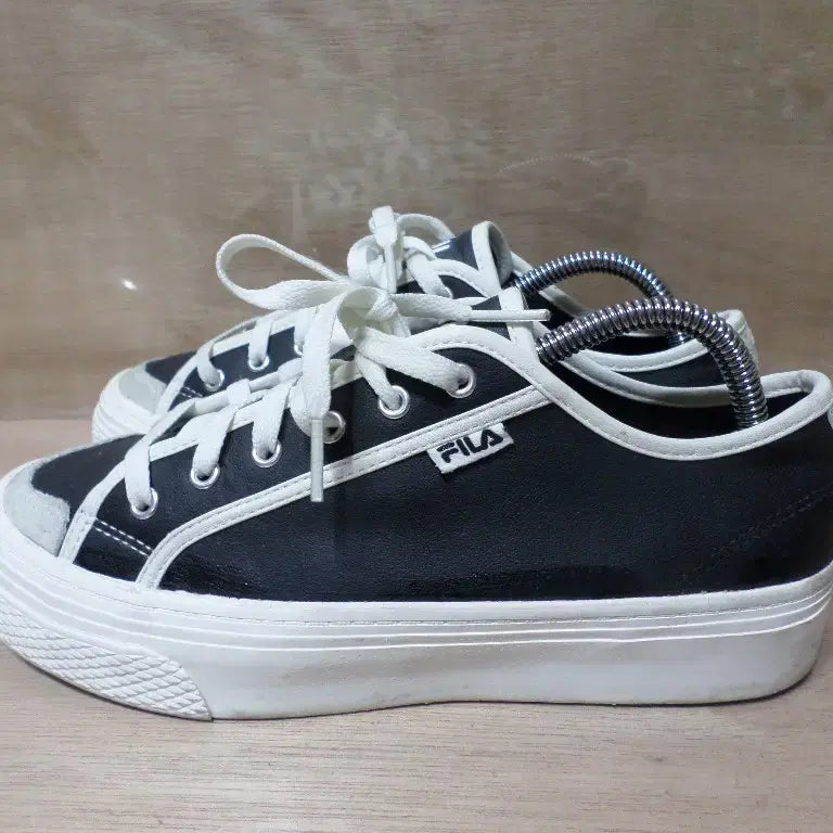 [BUNJANG] Fila Canvas Sneakers Black / 후루룩구제2 250 휠라 컨버스화 운동화 블랙 260712