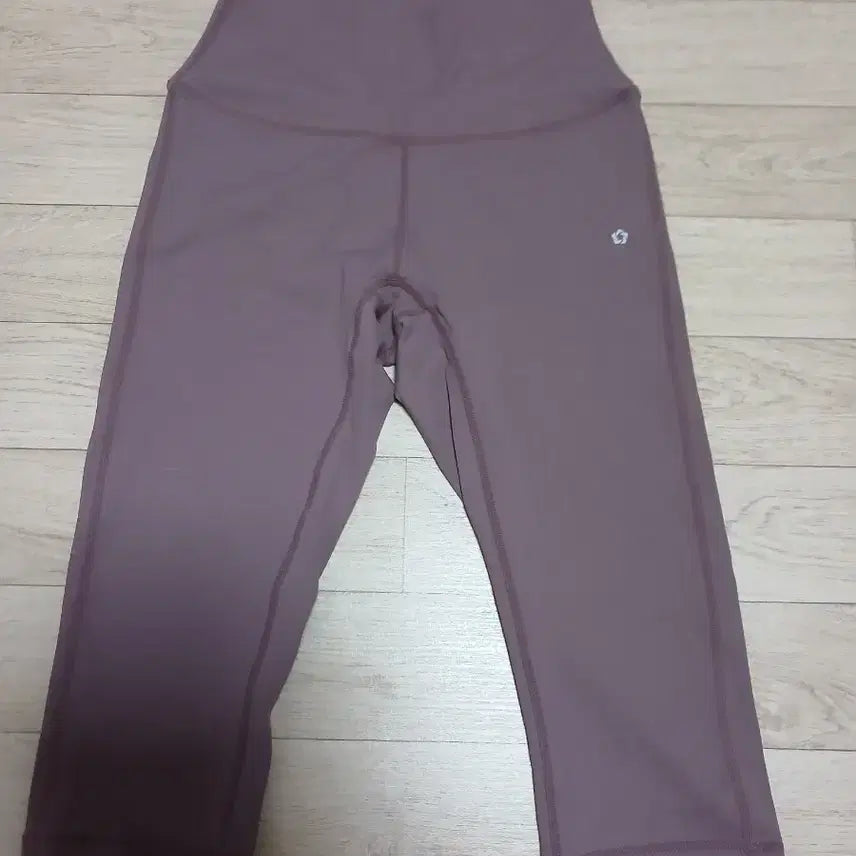 [BUNJANG] Mulawear Women's 6-Part Leggings Size 8 / 뮬라웨어 여성 6부 레깅스 8사이즈