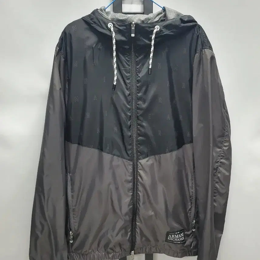 [BUNJANG] Armani Exchange Windbreaker Jacket Black/Dark Grey M / 아르마니 익스체인지 바람막이 자켓 블랙/다크그레이 m