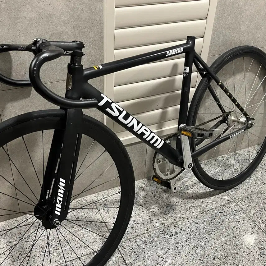 [BUNJANG] Unknown Aero Full Carbon Fork Road Bike / 쓰나미 완차 개급처