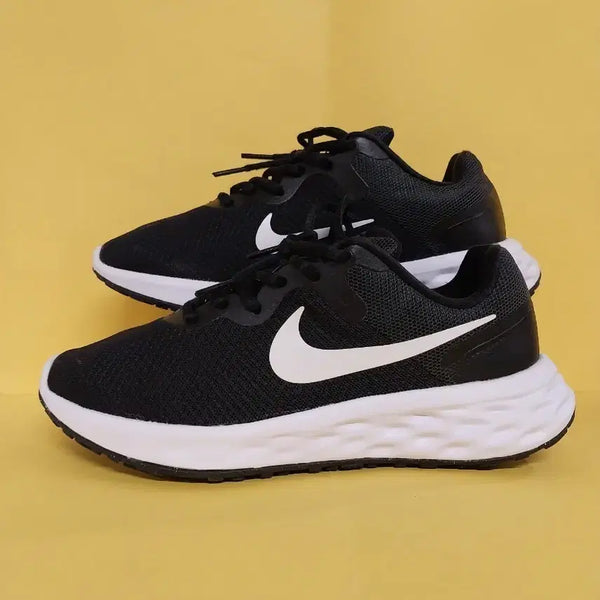 [BUNJANG] Nike Women's Revolution 6 Next Nature Shoes (250) / 여성 나이키 운동화 (250)