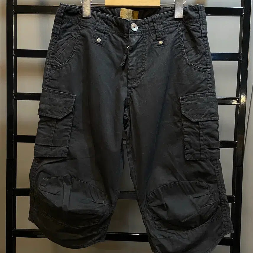 [BUNJANG] Benetton Cargo Half Pants Black Size 42 / [42] Benetton 카고 하프팬츠 블랙 3.5