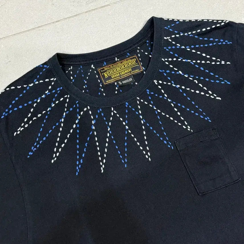 [BUNJANG] Neighborhood Double-Sided Sashiko Stitch Pattern T-Shirt / 네이버후드 양면 사시코 스티치 패턴 반팔 티셔츠