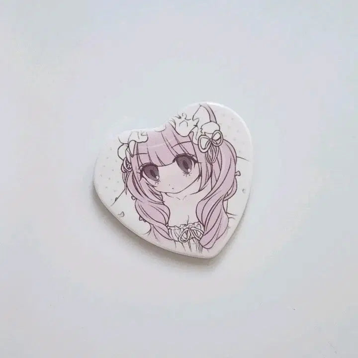 [BUNJANG] Cute Anime Girl Heart Pin Badge / 급처) 미소녀 하트 핀뱃지 양도