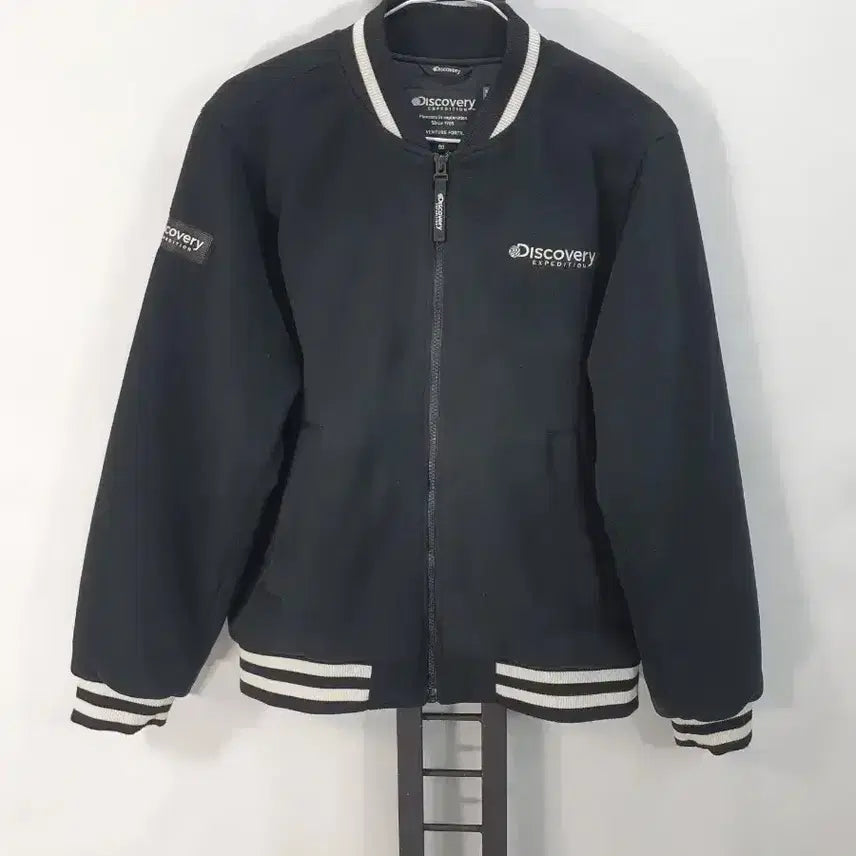 [BUNJANG] Discovery Expedition Fleece Varsity Bomber Jacket Black / 디스커버리 후리스 바시티 봄버 자켓 블랙 90