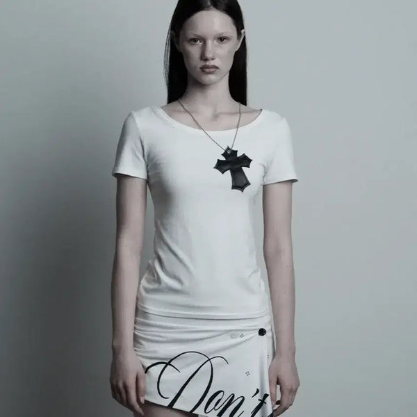 [BUNJANG] Ilio White Leather Cross T-shirt / 일리오 화이트 레더 크로스 티셔츠