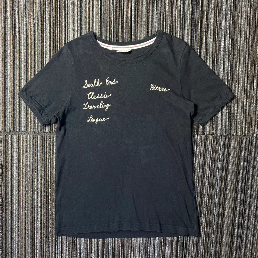 [BUNJANG] Lettering Embroidered Navy Short Sleeve T-Shirt / 레터링 자수 네이비 반팔 티셔츠