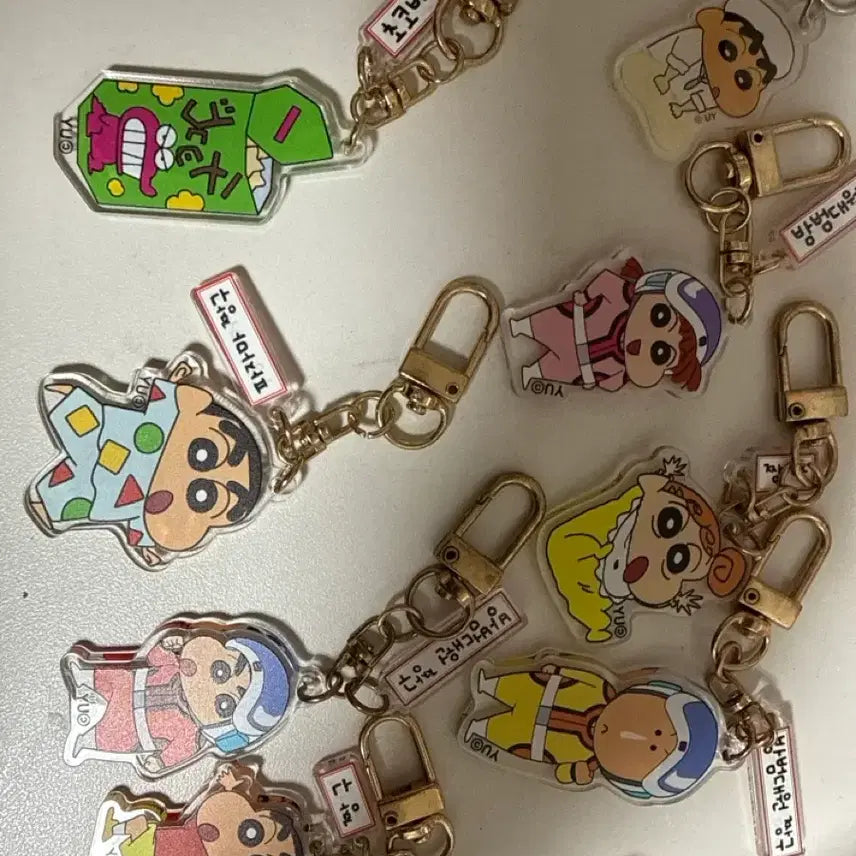 [BUNJANG] Crayon Shin-chan Character Acrylic Keyring / 짱구는못말려 캐릭터 아크릴 키링