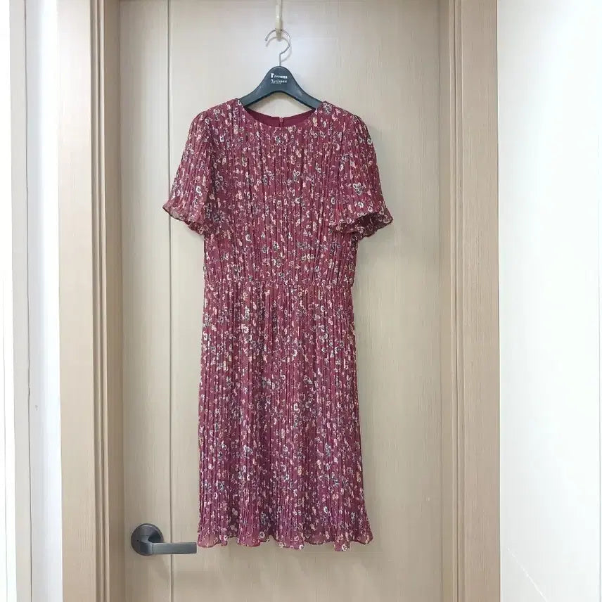 [BUNJANG] BCBG Pleated Chiffon Dress / BCBG 플리츠 원피스