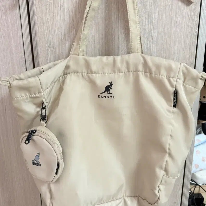[BUNJANG] Kangol Ivory Tote Bag with Pouch / 캉골 아이보리 토트백 파우치 가방