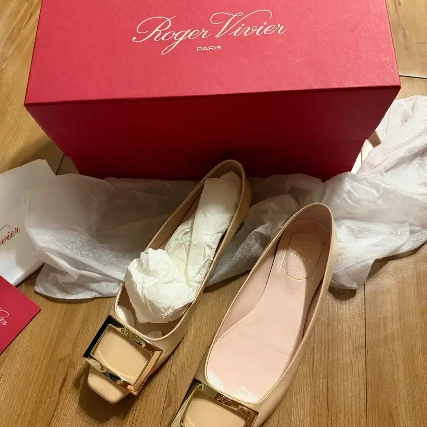 [BUNJANG] Roger Vivier Genuine Beige Buckle Flat Shoes / 로저비비에 정품 플랫