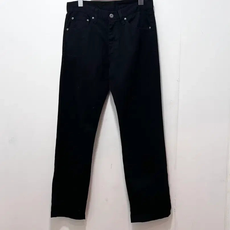 [BUNJANG] Japan Brand Black Straight Fit Jeans (30-inch) / Japan brand 일본 브랜드 블랙 스트레이트 진 (30인치)