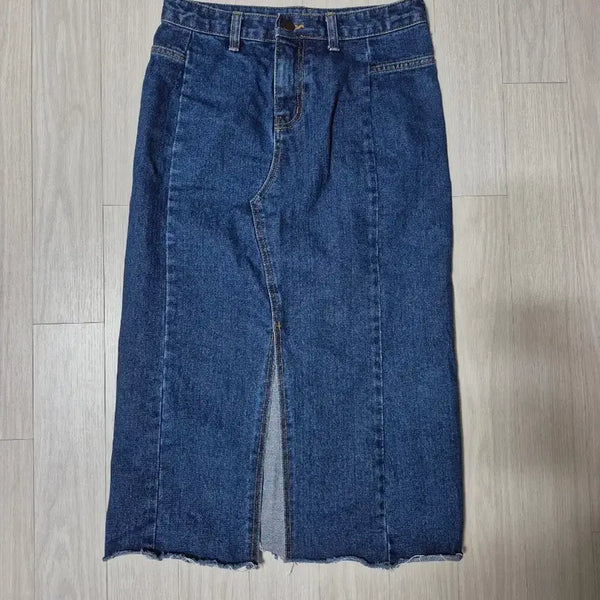 [BUNJANG] High-Waisted Denim Long Skirt / 일자 청치마 데님 롱스커트