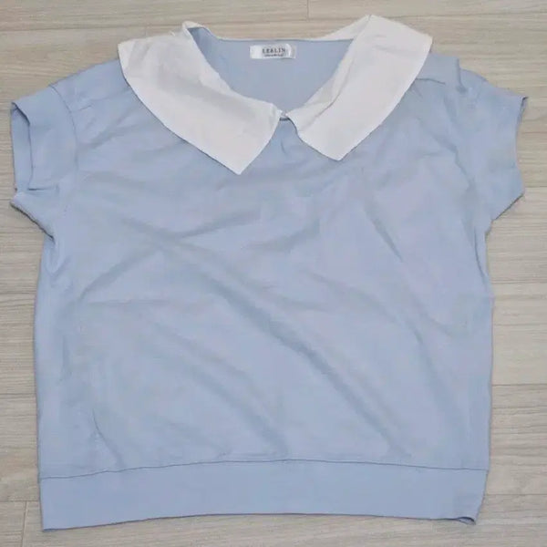 [BUNJANG] LIRIN Pastel Blue White Collar Short Sleeve T-Shirt / 리린 파스텔 블루 흰색 카라 반팔 티셔츠