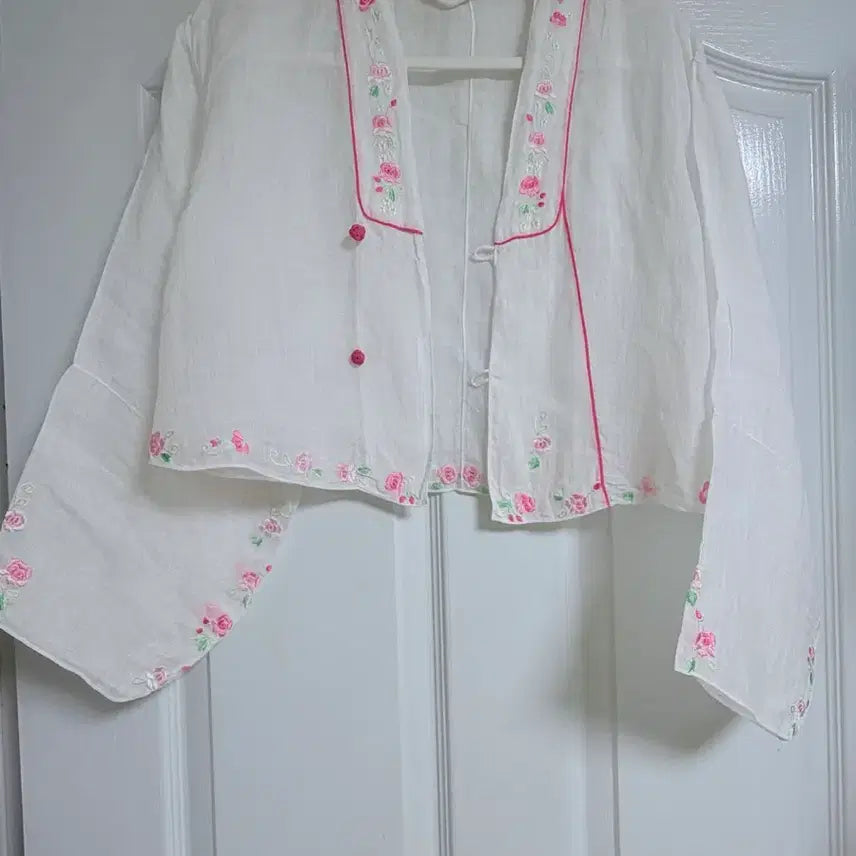 [BUNJANG] Embroidered Ramie Hanbok Jacket / 자수 모시 저고리