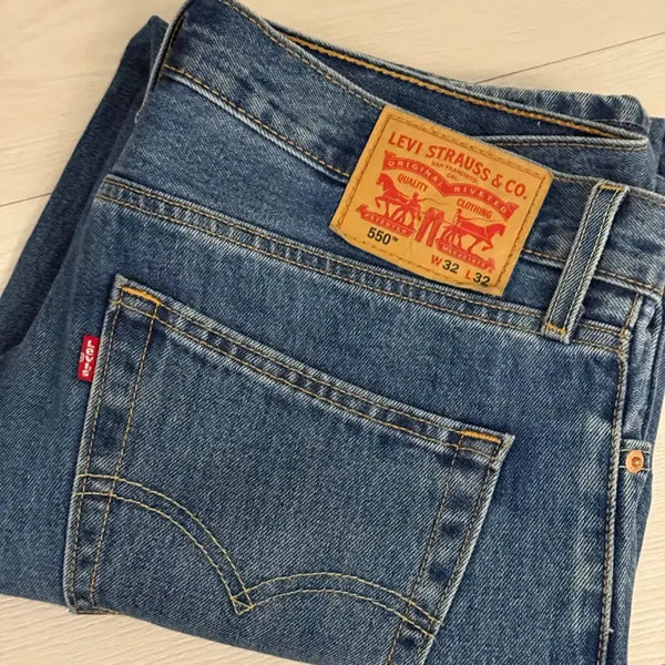 [BUNJANG] Levi's 550 Medium Wash Jeans (Size 32x30) / 리바이스 550 중청 (32사이즈)