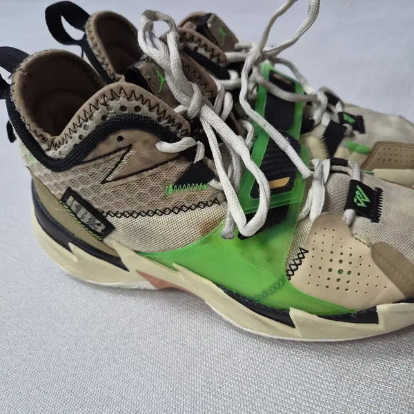 [BUNJANG] Jordan Westbrook 0.3 Khaki Fluorescent Sneakers Size 250 / 조던 웨스트브룩 0.3 카키 형광 스니커즈 250