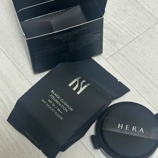 [BUNJANG] Hera Black Cushion Foundation Refill 17N1 Ivory (No Case) / 헤라 블랙쿠션 파운데이션 17N1 아이보리(케이스 없음)