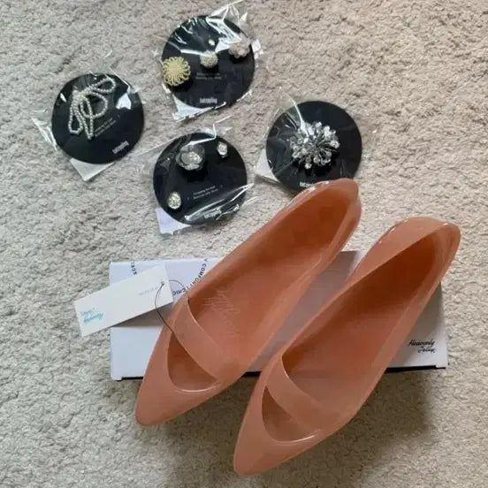 [BUNJANG] Heavenly Jelly Shoes with 6 Beads Charms Set / 헤븐리젤리슈즈&비즈 참6개 묶음*세번째사진까지 판매