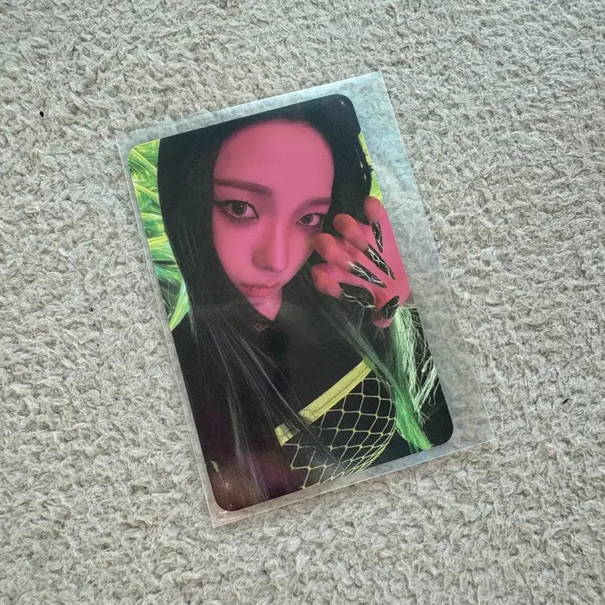 [BUNJANG] aespa Karina Lemonade Photocard / 에스파 레모네이드 카리나 포카