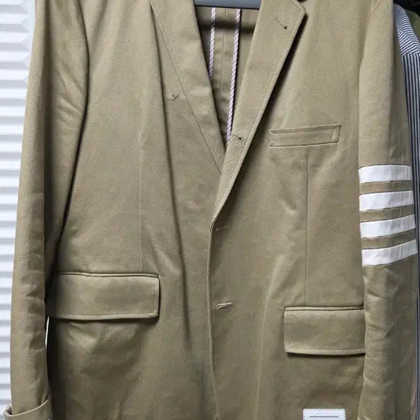 [BUNJANG] Thom Browne Cotton Twill Diagonal Stripe Sport Jacket Size 4 (105-110) / 톰브라운 코튼 트윌 사선 스포츠쟈켓 4사이즈(105 ~110) 상태좋음
