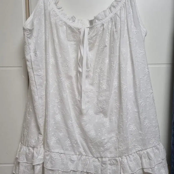 [BUNJANG] White Floral Embroidered Ruffle Bustier / 화이트 플로럴 자수 뷔스티에