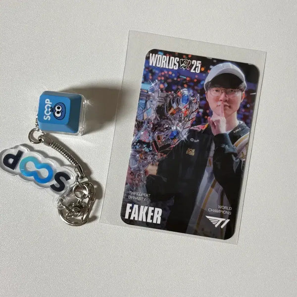 [BUNJANG] T1 Faker Worlds 2025 Victory Photocard / msi T1 티원 페이커 월즈 2025 우승 포카