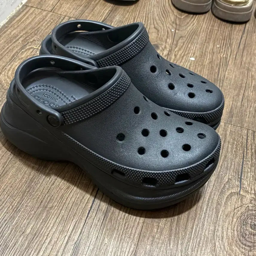 [BUNJANG] Crocs Bay Clog Black / 크록스 베이 클로그