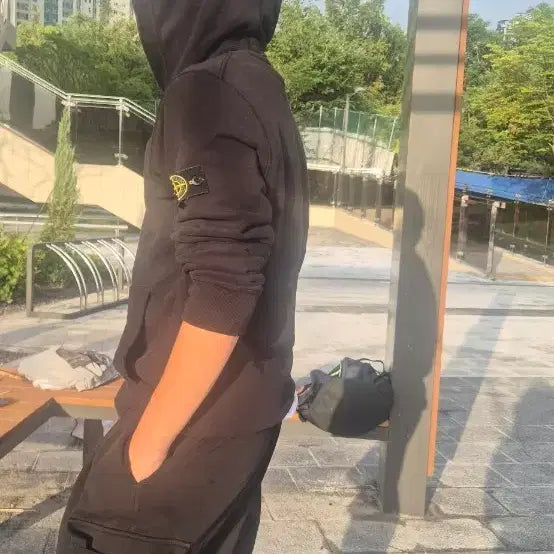 [BUNJANG] Stone Island Black Hooded Sweatshirt / 스톤아일랜드 후드티 s