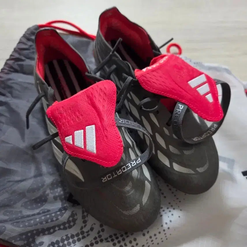 [BUNJANG] Adidas Predator Elite Foldover AG Football Boots / [245mm] 아디다스 프레데터 엘리트 폴드오버 AG