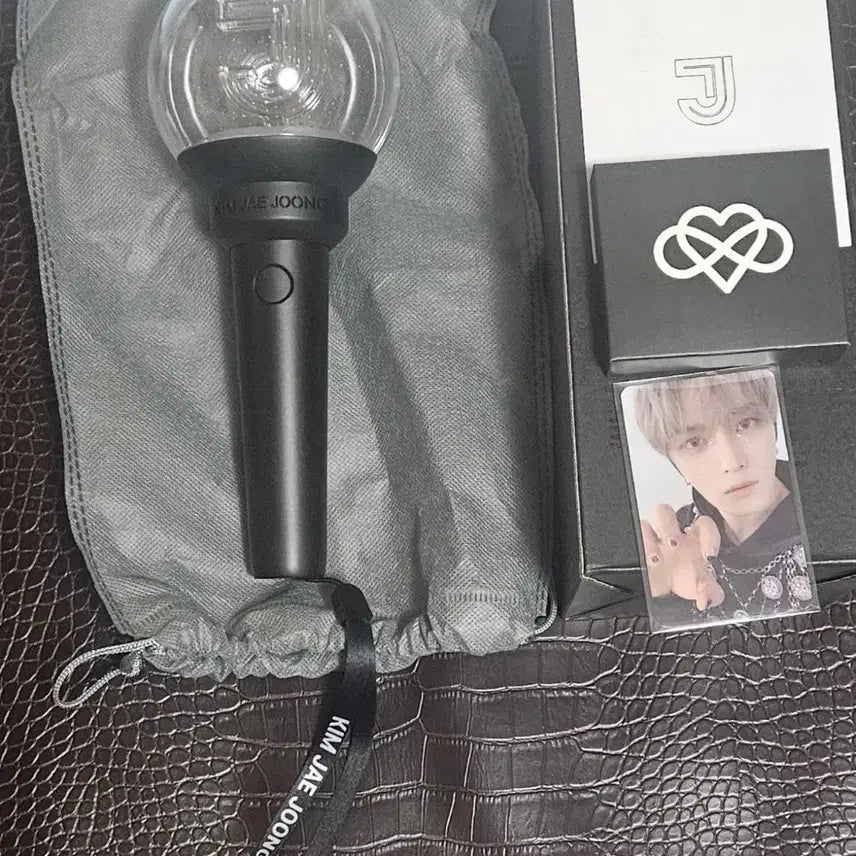 [BUNJANG] Kim Jaejoong Lightstick Photocard Set / 김재중 응원봉 (포토카드 포함)