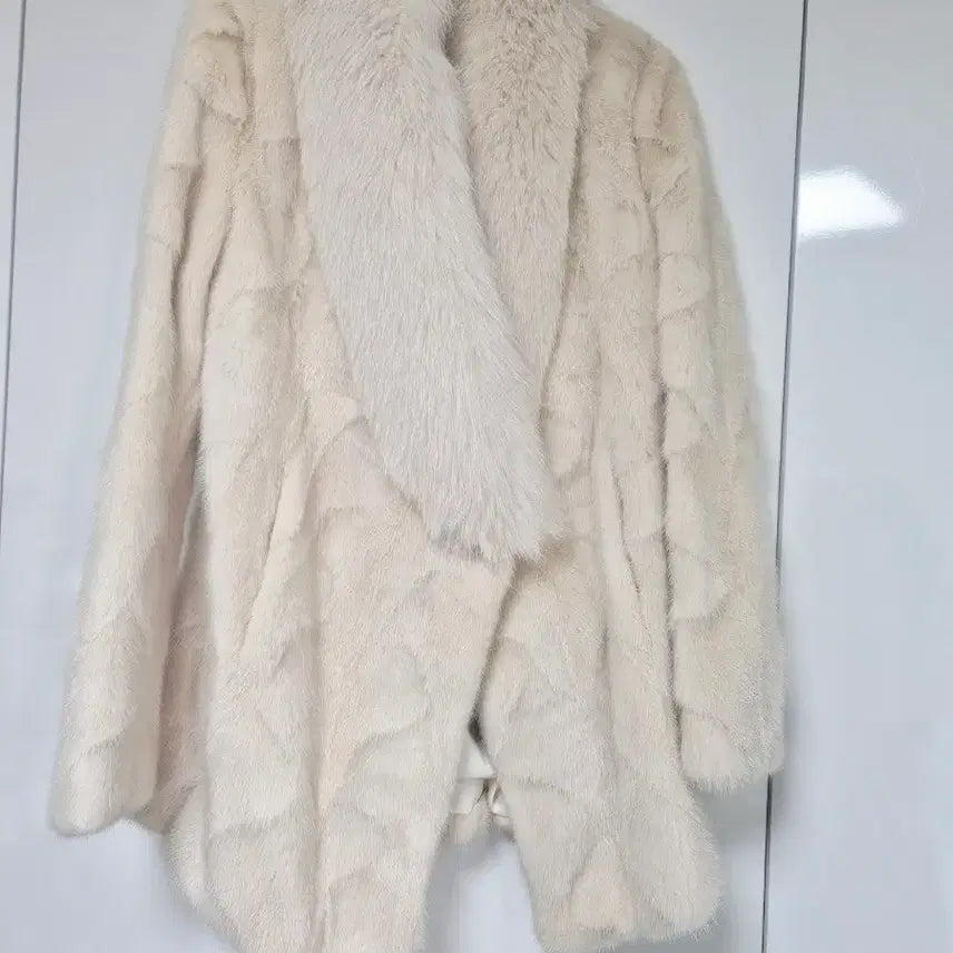 [BUNJANG] Moje S.pin Mink Fur Coat Ivory / (무료배송)모조에스핀  밍크 퍼 코트 아이보리