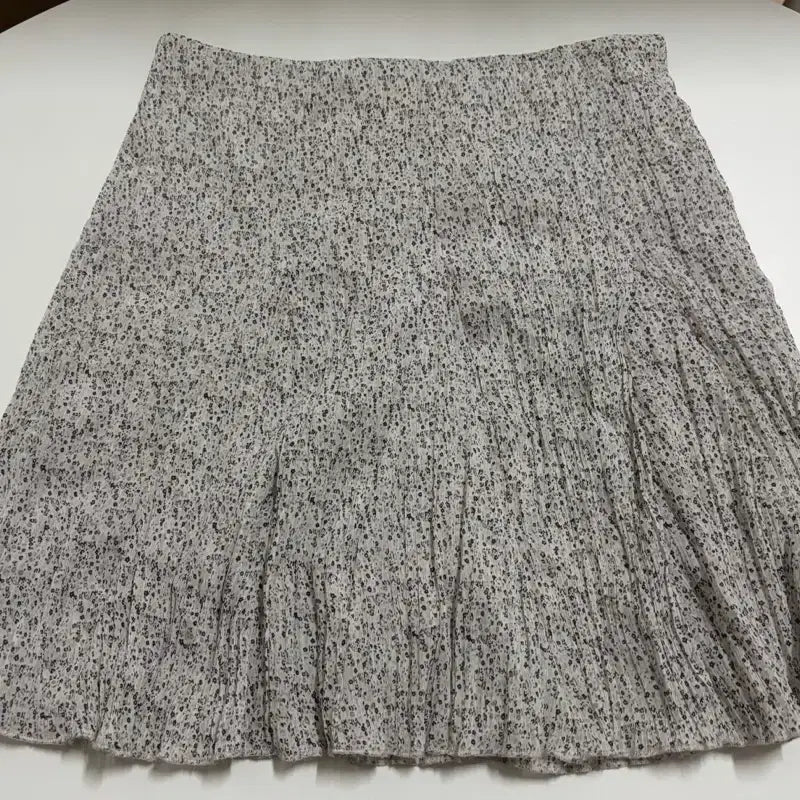 [BUNJANG] H&M Floral Pattern Skirt Pants / H&M 치마바지