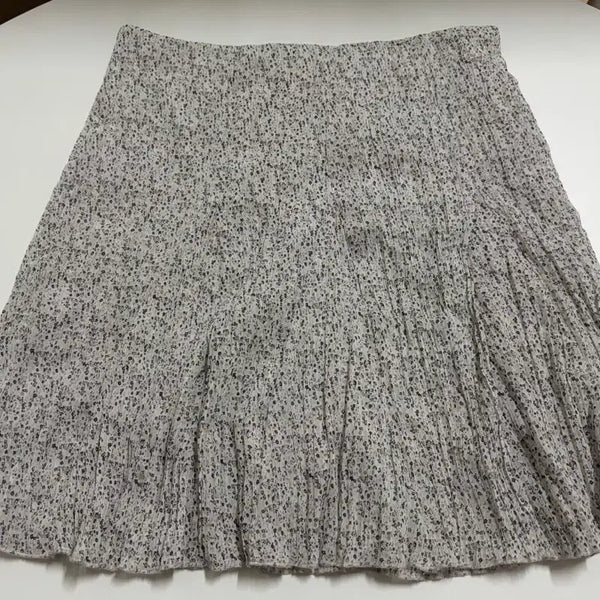 [BUNJANG] H&M Floral Pattern Skirt Pants / H&M 치마바지