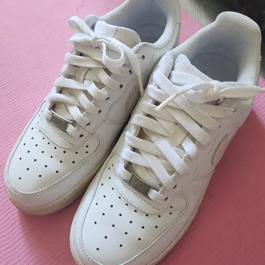 [BUNJANG] Nike Air Force 1 Low White Women's 240 / 나이키 에어포스 1 로우 흰색 240
