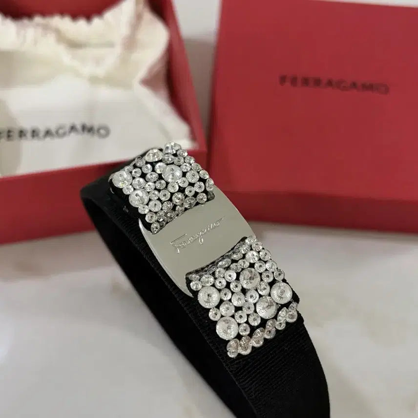 [BUNJANG] Salvatore Ferragamo Hairband / 페라가모 헤어밴드 머리띠