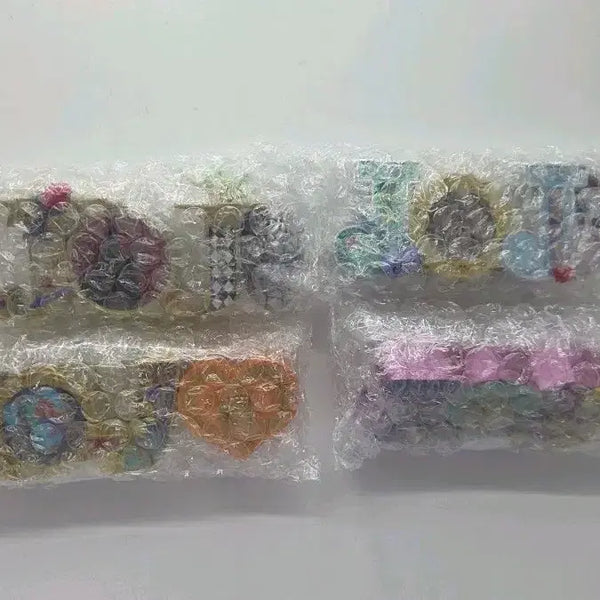 [BUNJANG] JoJo's Bizarre Adventure Part 1-4 Emblem Set (Sealed) / 죠죠 H상 엠블럼 (1-4부 일괄,미개봉)