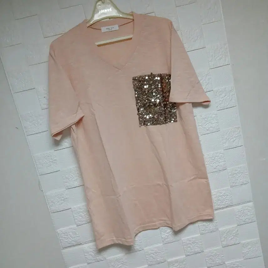 [BUNJANG] Sequin Pocket Short Sleeve T-Shirt (Free Size) / 새거)스팽글 포켓 반팔티 프리