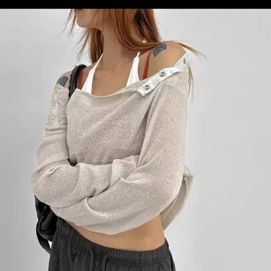 [BUNJANG] Black Up Kutzell Summer Knit Button Off-Shoulder Long Sleeve Top / 블랙업 에이블리 쿠첼 썸머 여름 니트지 버튼 오프숄더 긴팔티