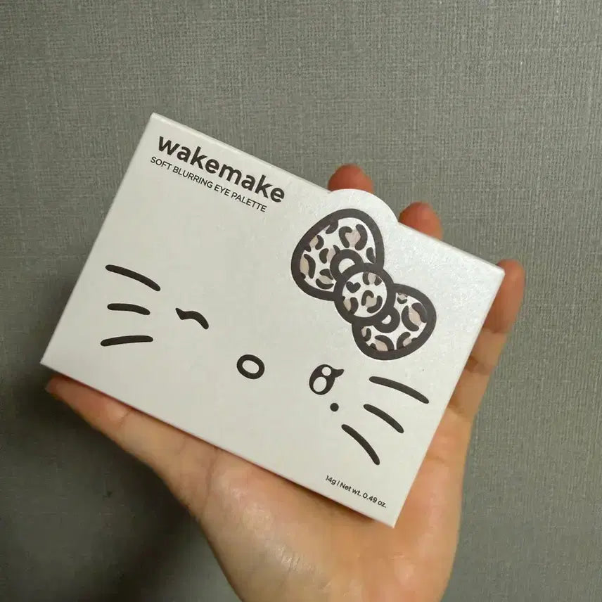 [BUNJANG] WakeMake Garu Kitty Soft Blurring Eye Palette 30 Classy Nude Blurring / [미개봉새상품] 갸루키티 웨이크메이크 소프트 블러링 아이팔레트 30 클래