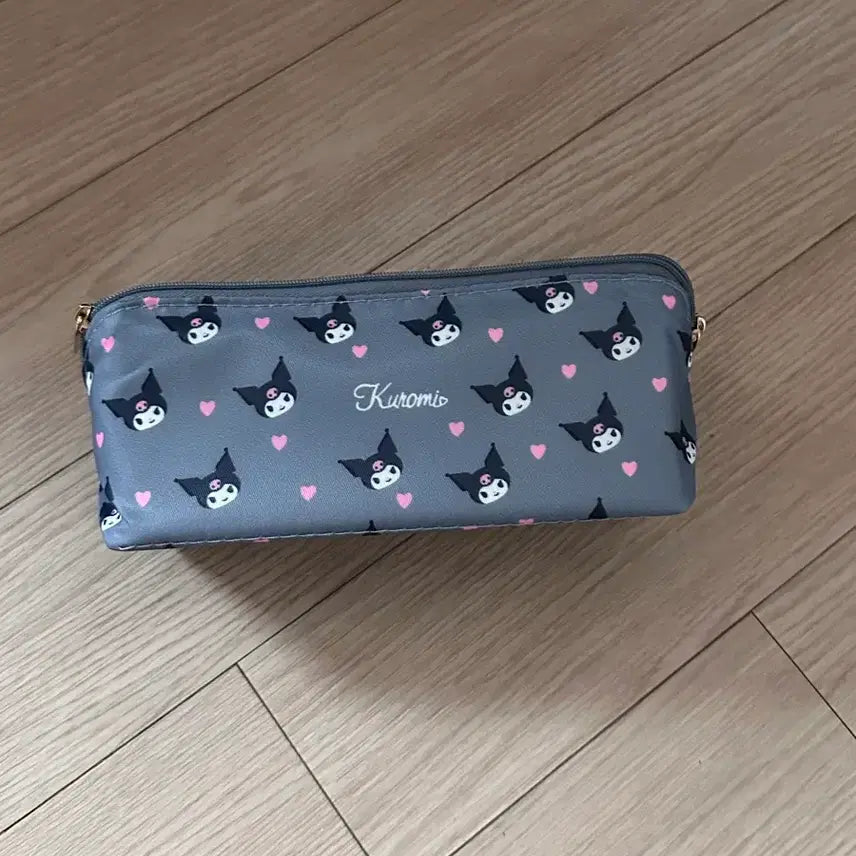 [BUNJANG] Kuromi Square Pouch / 쿠로미 사각 파우치 양도