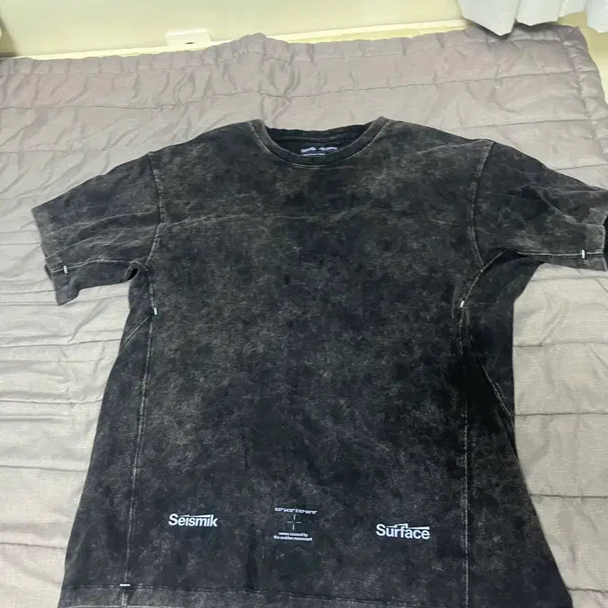 [BUNJANG] Seismic Crack T-Shirt (Size L) / 세이즈믹 크랙티셔츠 26 L