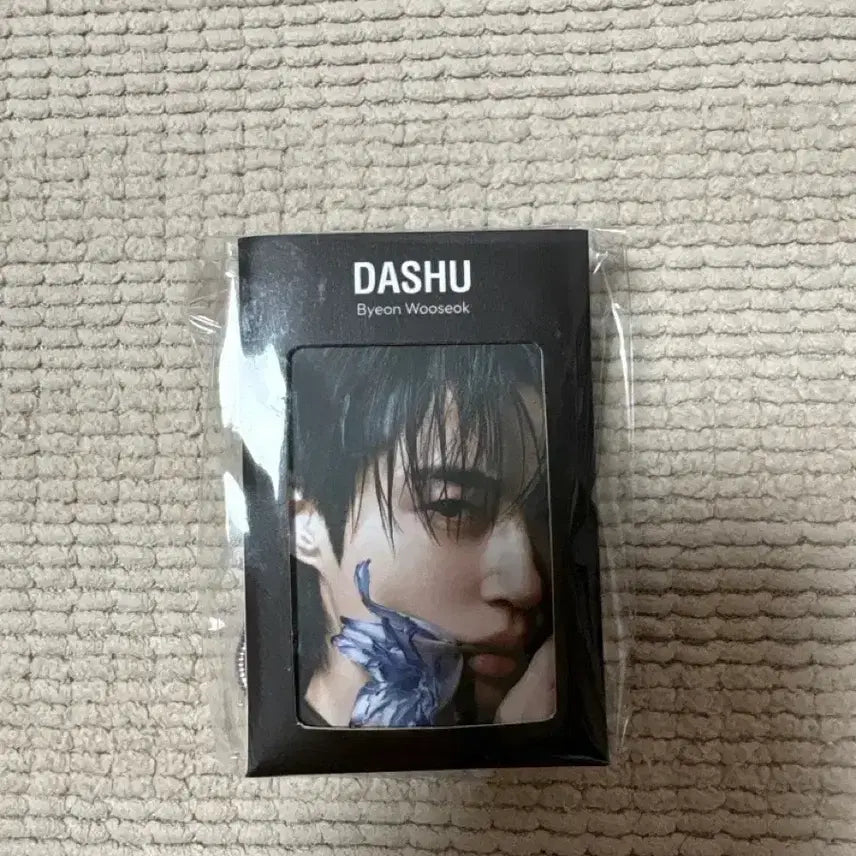 [BUNJANG] Byun Woo-seok Dasu Photocard + Keycap Set (Sealed) / 변우석 새상품 다슈 포토카드+키캡