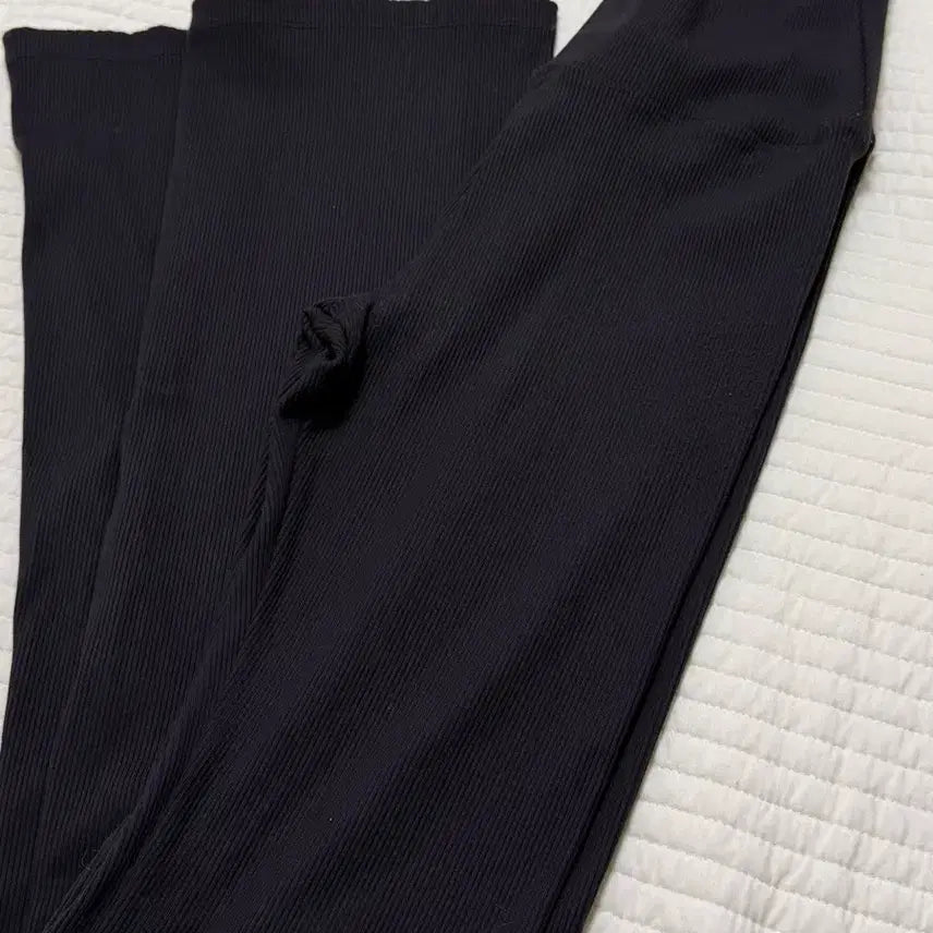 [BUNJANG] Glowny Bootcut Leggings Charcoal / glowny 글로니 부츠컷 레깅스 챠콜색
