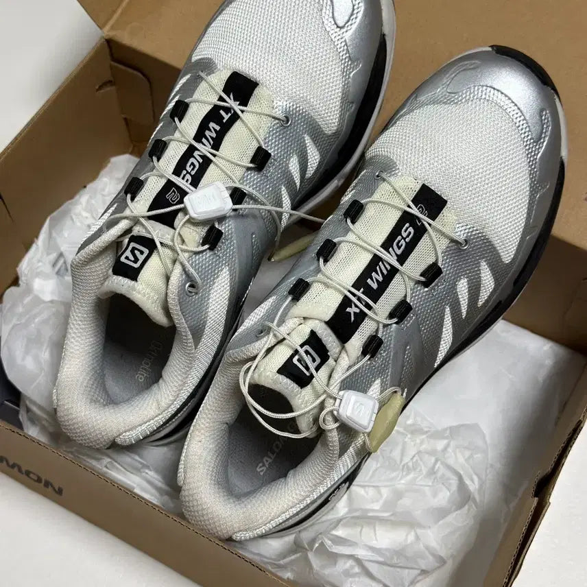 [BUNJANG] Salomon XT-Wings 2 White/Silver 245mm Trail Running Shoes / 살로몬 XT-WINGS 2 화이트/실버 245mm