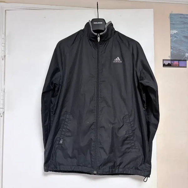 [BUNJANG] Adidas Windbreaker Black/Grey Three-Stripes / 아디다스 바람막이 검정색/회색 삼선