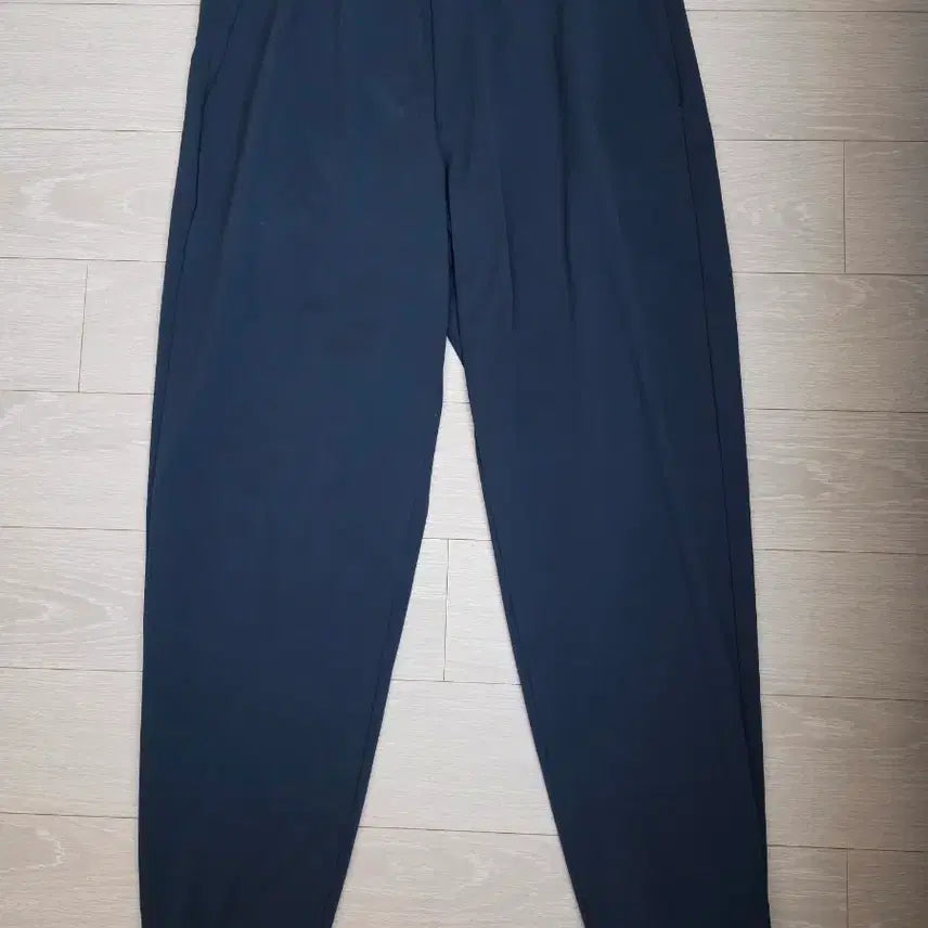 [BUNJANG] Uniqlo Ultra Stretch Active Jogger Pants M / 유니클로 울트라 스트레치 액티브 조거팬츠 M