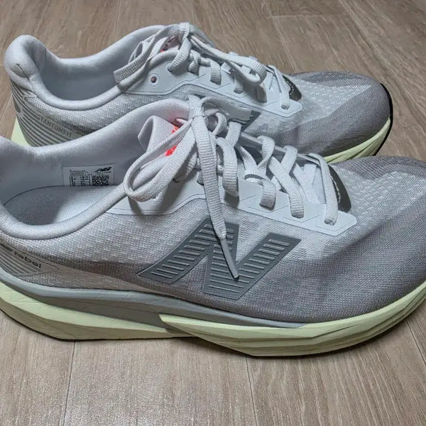[BUNJANG] New Balance FuelCell Rebel v5 Running Shoes / 뉴발란스 퓨어셀 레벨 v5