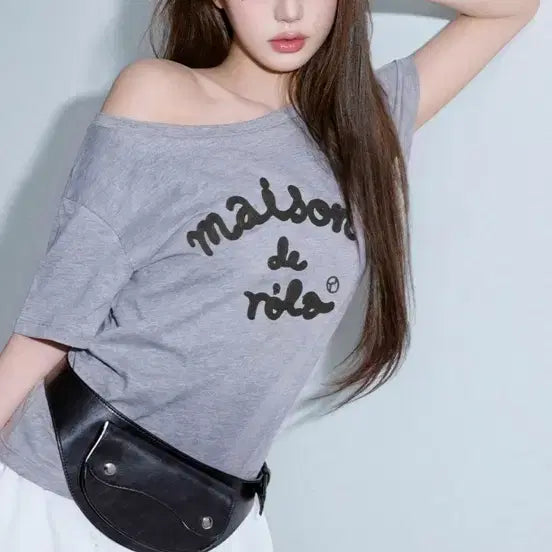 [BUNJANG] Rolleroala Maison de Rolleroala Off-Shoulder T-Shirt Grey / 로라로라 메종드롤라 오프숄더 티셔츠 그레이