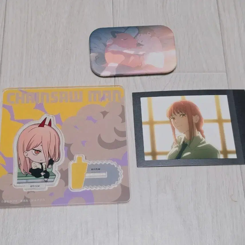 [BUNJANG] Chainsaw Man Acrylic Stand & Can Badge Bundle Set / 체인소 맨 아크릴 스탠드 캔뱃지 굿즈 일괄